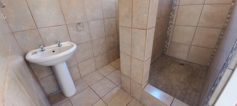 9 Bedroom Property for Sale in Bethlehem Free State